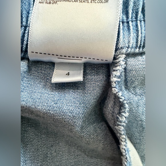 Uniqlo Blue Denim Elastic-Waist Women's Shorts - Picture 6 of 7